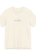 go outside. t-shirt | back print | regular fit