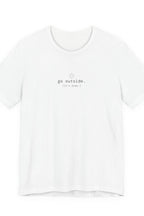 go outside. t-shirt | back print | regular fit