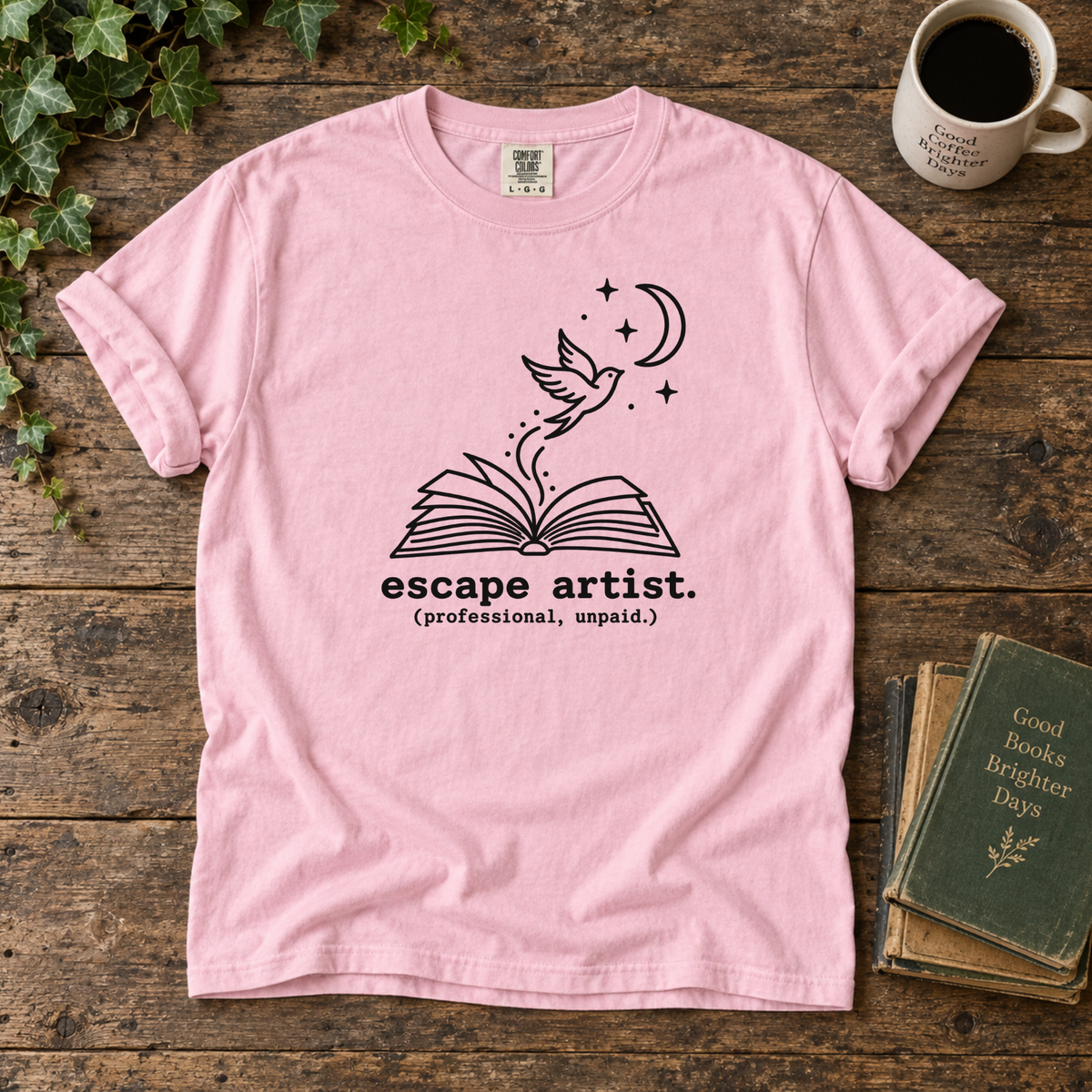 escape artist. t-shirt