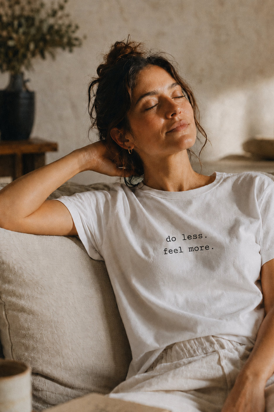 do less. feel more. t-shirt | regular fit