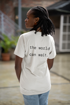 offline mode. the world can wait. t-shirt | back print | regular fit