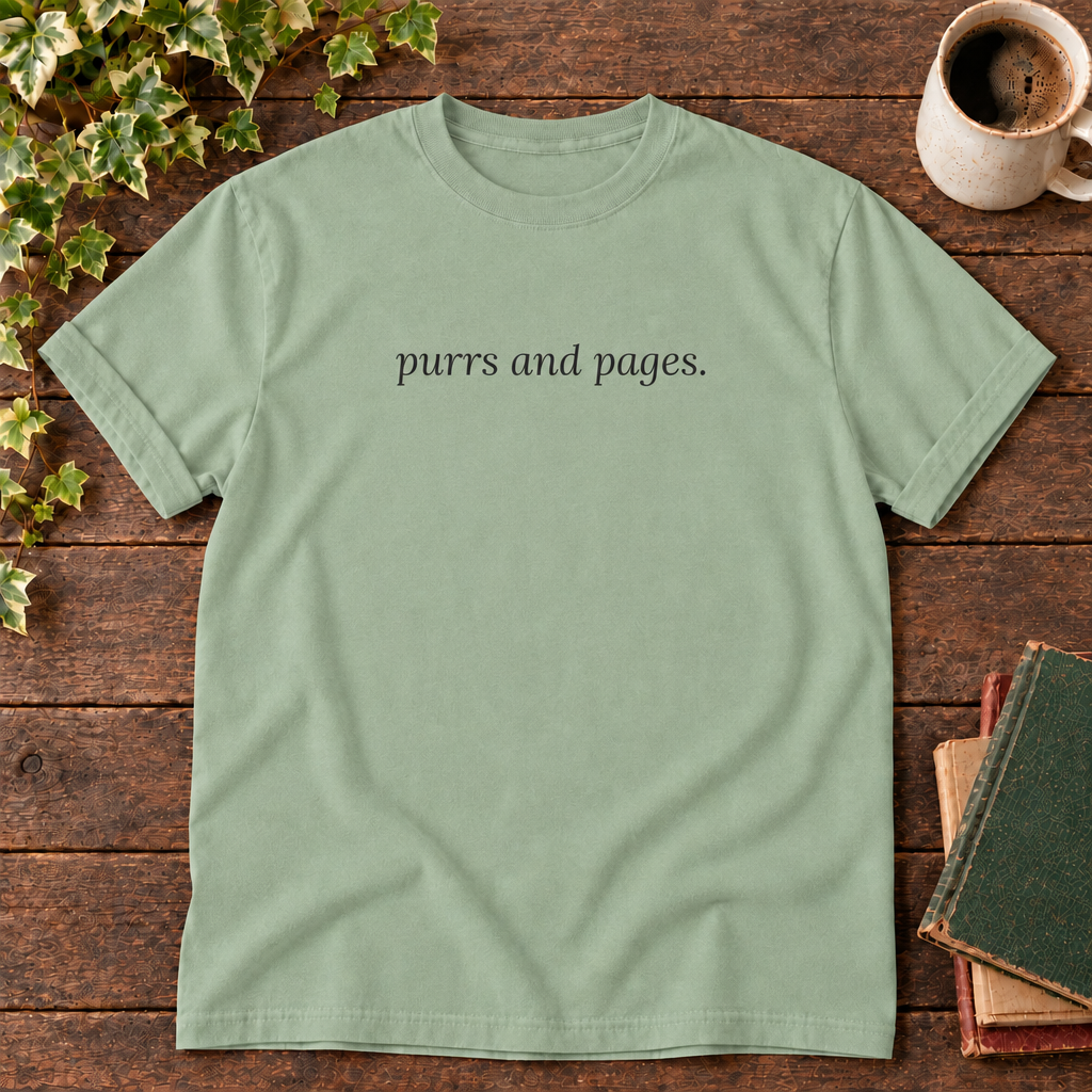 Bay purrs and pages tee with plain neckline