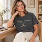 professional daydreamer. t-shirt